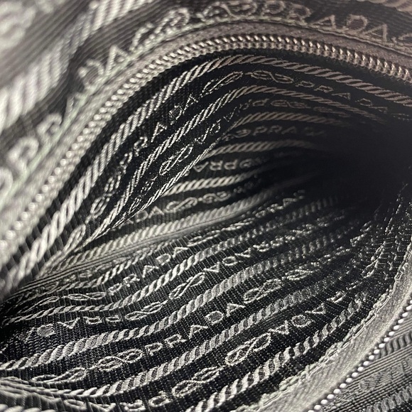 Prada crossbody camera bag - Picture 12 of 15